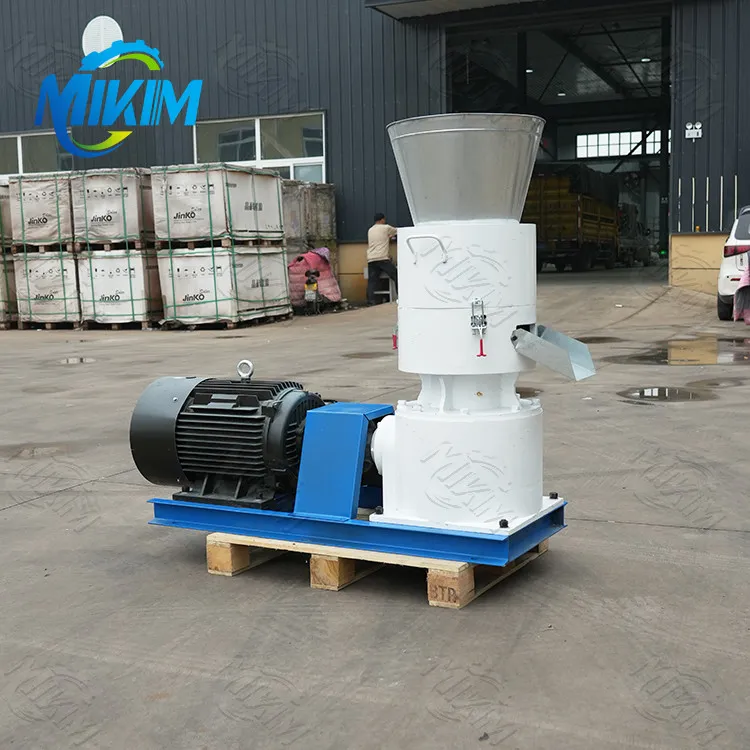 Çok işlevli hayvancılık ve kümes hayvanları besleme makinesi